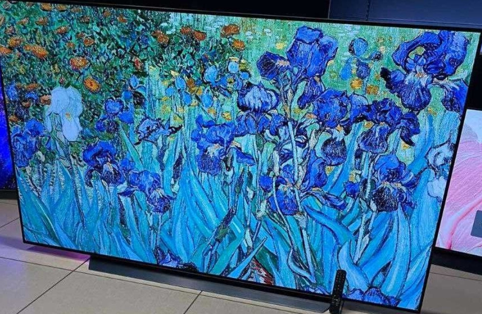 Телевизор: 83