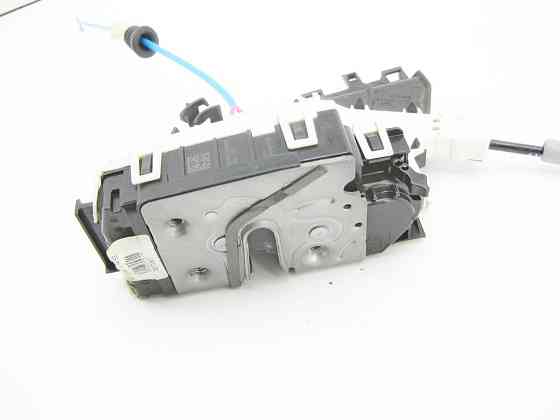 Mercedes-Benz  A2047303035 Замок задніх правих дверей + A1177320208 кріпильна пластина + A1177600204 трос на ручку відкриття дверей внутрішню E-class  Одесса