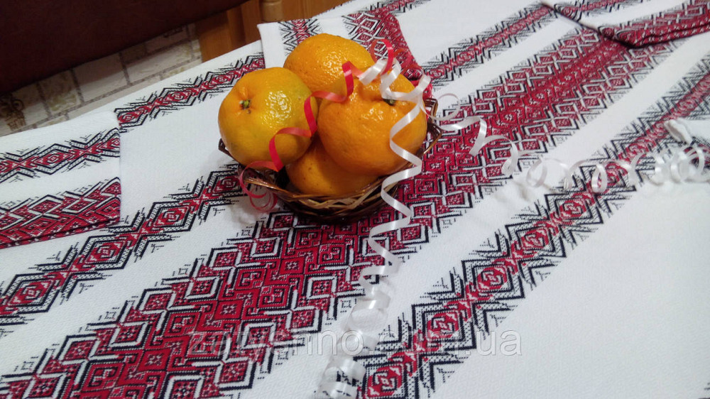 Скатерть вышитая красная Киев - изображение 2