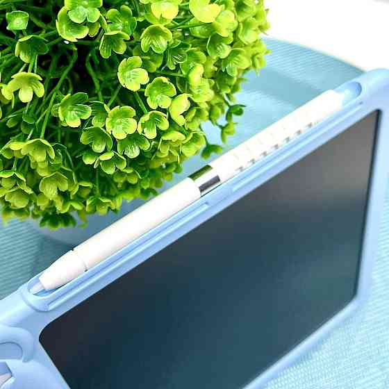 Картридер Всезнайко WToys кольорова LCD - дошка стілус 122 картки 18 тем казки пісні цікаві факти Блакитний (94930) Чернігів