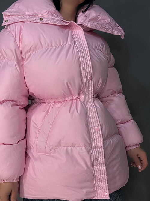 Куртка женская Haiziyuan 8055 глянцевая пуфер удлиненная с утяжкой на талии розовая, розовый, L Киев - изображение 6