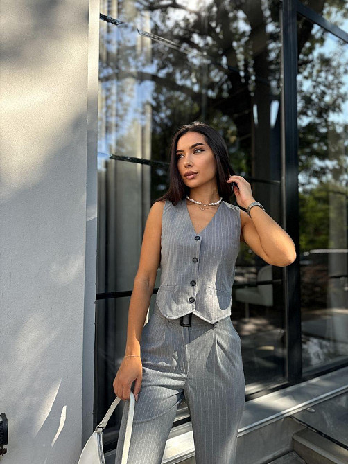 Жіночий брючний костюм-двійка: жилет і штани турецька костюмка Сірий, 46 Одеса - фото 1