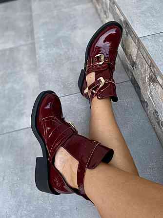 Жіночі черевики бордові з натуральної лакованої шкіри весна-осінь демісезонні з байковою підкла Коломия