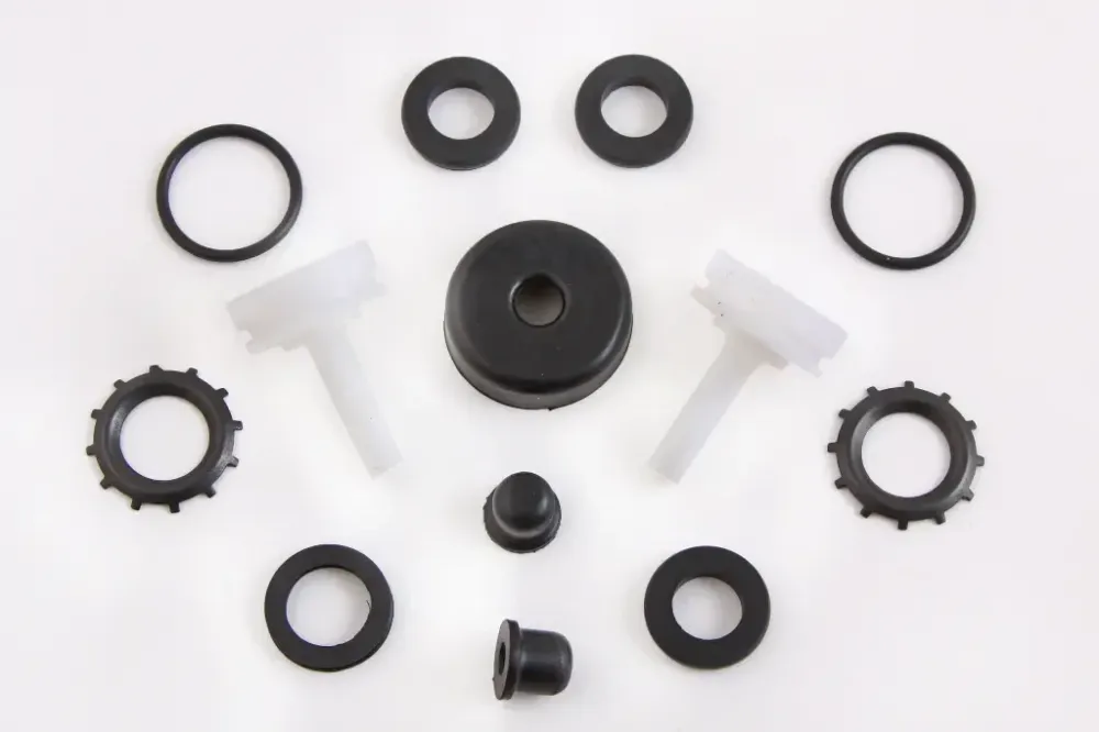 Р/к головного цил-ра гальм 2101 OEM (2 штуцера, 6 манжет, пилник, 2 стоп. шайби, 2 ковпачки) Вінниця - фото 1