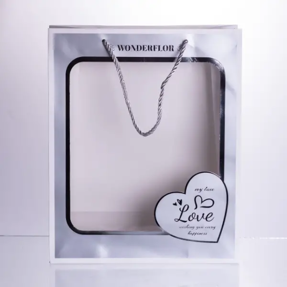 Yiwu Набір подарункових пакетів з паперу Love з віконцем 12 шт 26×10×32 см HP-10359-18 Коломия