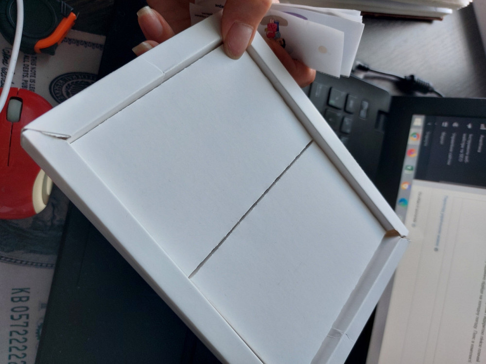 Подарова упаковка Love is... розмір 17*12,5см, коробка Б/У Київ - фото 3