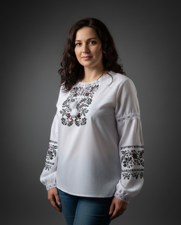 Борщевская белоснежная женская вышиванка в белом цвете с черными нитями Киев