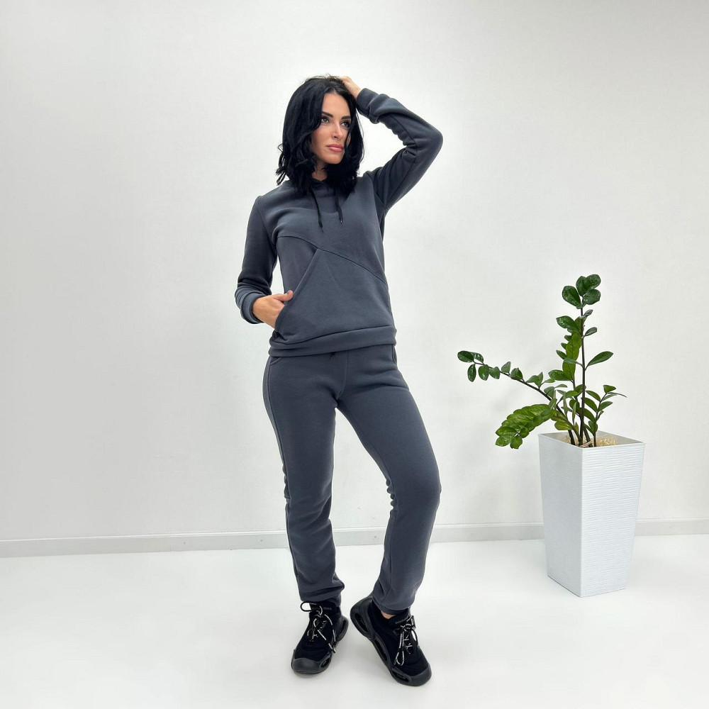 Женский спортивный костюм на флисе 