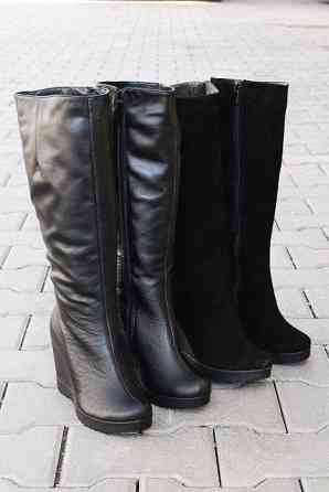 Чоботи жіночі ARLETT чорні натуральна шкіра висота 35 см обхват 36-41 см танкетка 9 см (1690) Коломыя