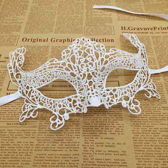 Маскарадна маска на карнавал унісекс one size білий Київ