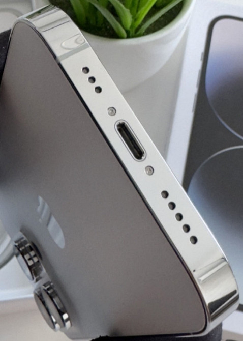 Айфон: iPhone 14 Pro 256Gb. Silver Neverlock. Київ - фото 2