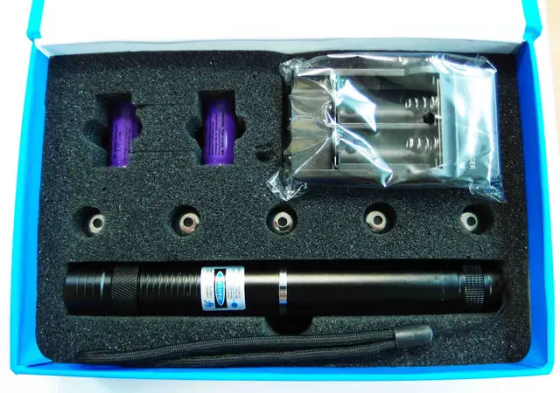 Лазерна указка LASER BLUE YXB 008 Київ