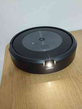 Робот-пилосос iRobot Roomba j7: розумний потужний пилосос 4000 Па, навігація iRobot Genius, Li-Ion Б/У Київ