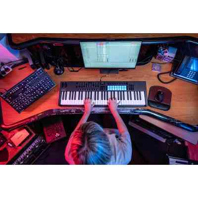 MIDI-клавиатура Novation Launchkey 61 MK4 (236473) Винница
