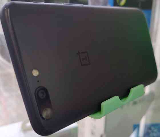 Телефон OnePlus 5 , 6/64Gb. Киев