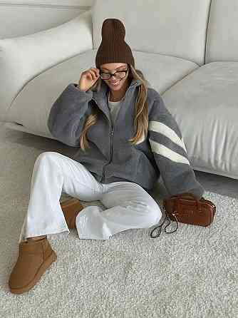 Жіноча тепла оверсайз куртка-бомбер букле на підкладці Графіт Одеса