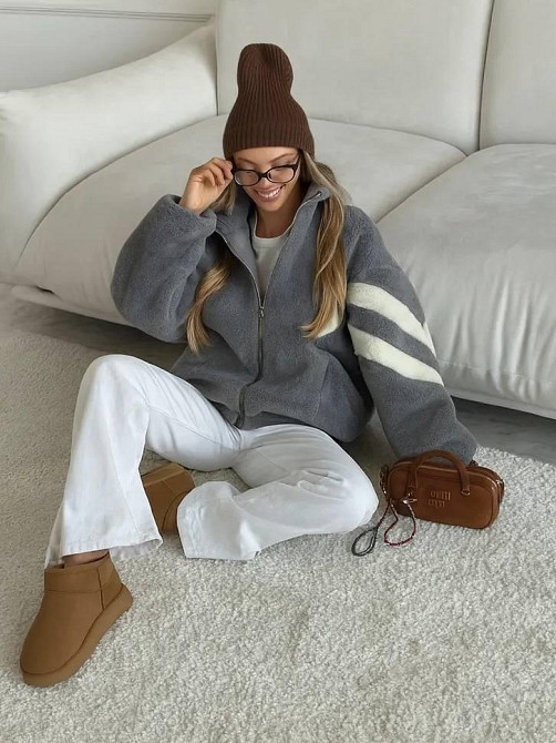 Жіноча тепла оверсайз куртка-бомбер букле на підкладці Графіт Одеса - фото 2