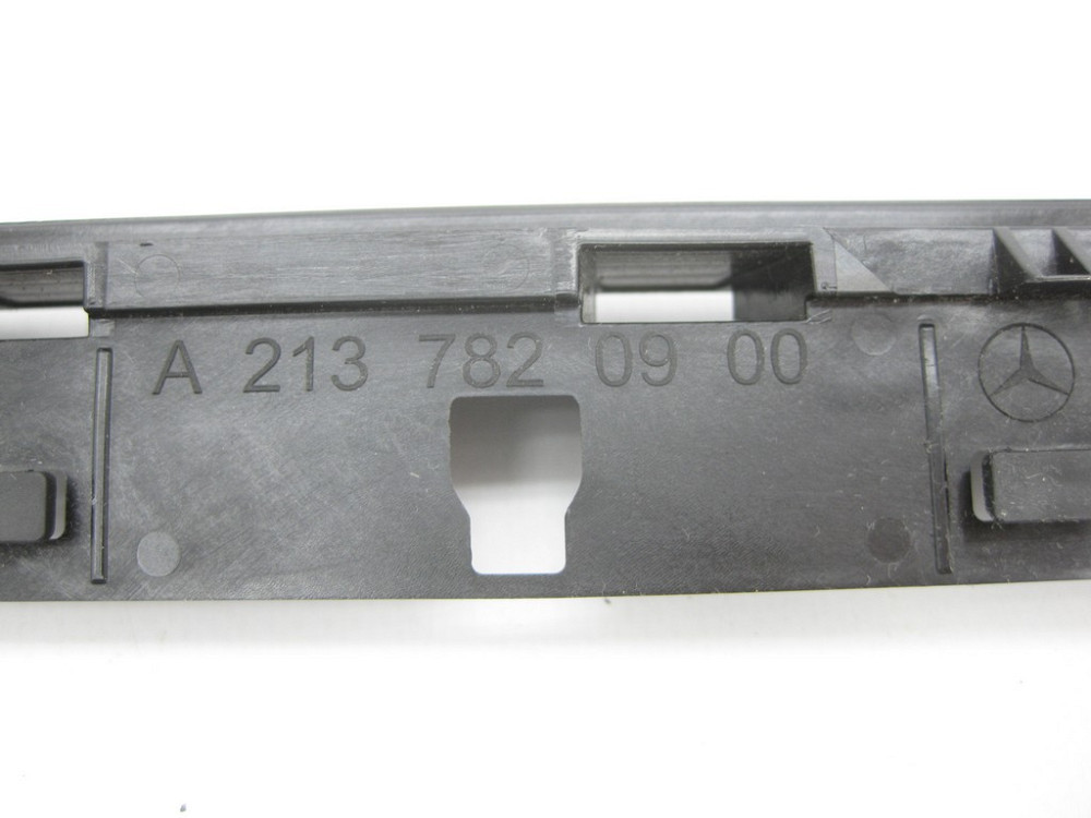 Mercedes-Benz  A2137820900 Кріпильна планка спереду вітровідбивача панорами E-Class W213 B-Class W247 EQA H243 Одесса - изображение 10