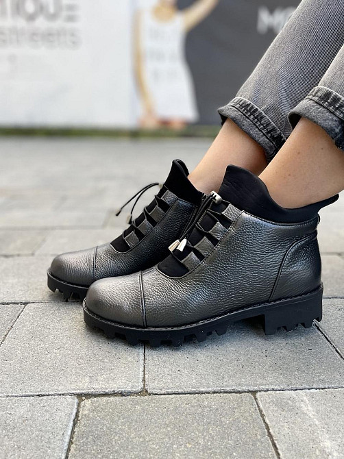 Черевики жіночі Odzi антрацит натуральна шкіра зима висота 10,5см підошва 2/4см (2361) Коломия - фото 4