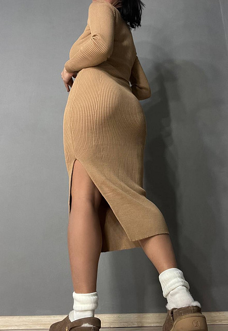 Сукня жіноча My fashion 2024107 в рубчик з розрізом довга one size карамель, карамель, one size Київ - фото 9