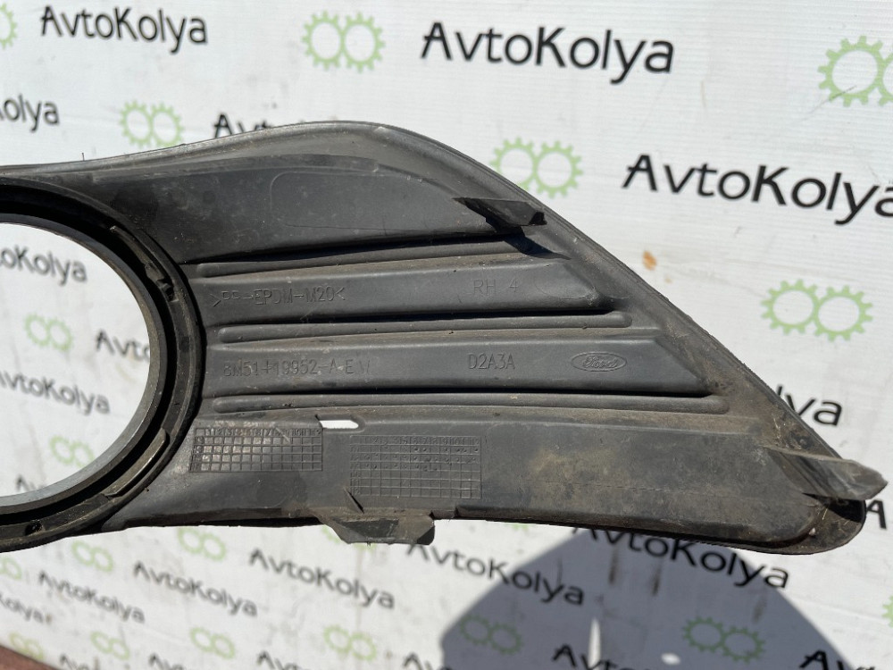 Рамка протитуманної фари права Ford Focus 2008-2010 (8M51R-19952-AEW) Ковель - изображение 4