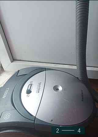 Пилосос: Samsung 1700W Київ