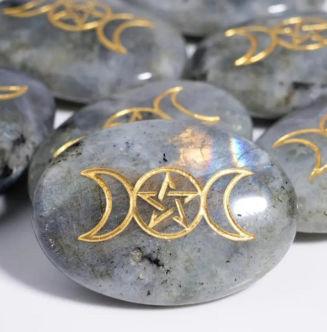 Лабрадорит «Три Місяці» з пентаграмою — камінь для долоні + мішечок Київ - фото 2