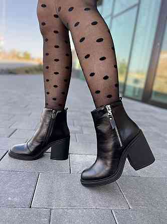 Lexi Черевики жіночі Lexi чорні натуральна шкіра каблук 9см (2718) Коломия