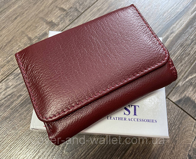 Компактный кожаный женский кошелек бордового цвета ST Leather 403 Киев - изображение 8