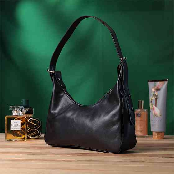 Жіноча сумка багет з регульованим ременем з гладкої натуральної шкіри Чорна (SHVIGEL) Київ