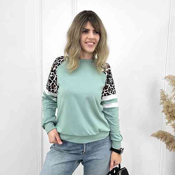 Женский свитшот со вставками 