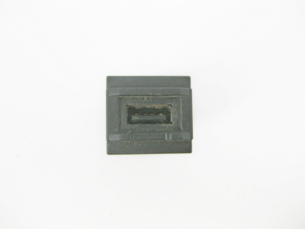 Mercedes-Benz  A2218200087 Штекер USB S-Class W221 CL C216 Одесса - изображение 2