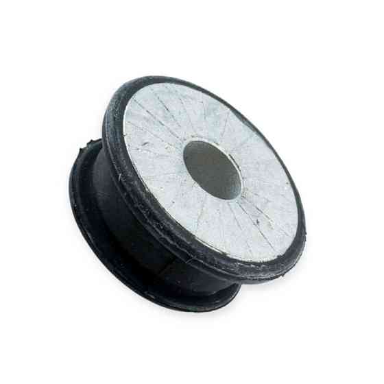 Втулка балки Шкода Octavia Tour передній Мукачево