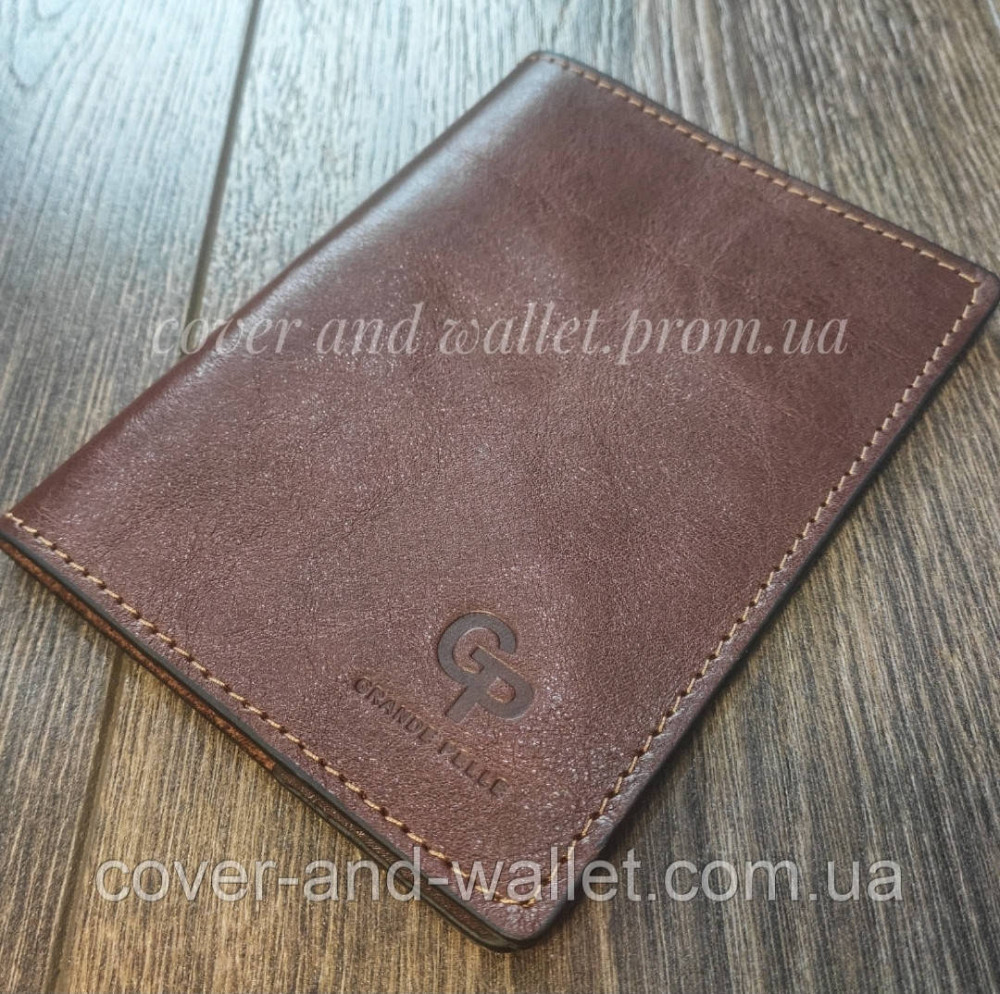 Коричнева обкладинка для закордонного паспорта з гладкої шкіри Grande Pelle 252623 Київ - фото 6