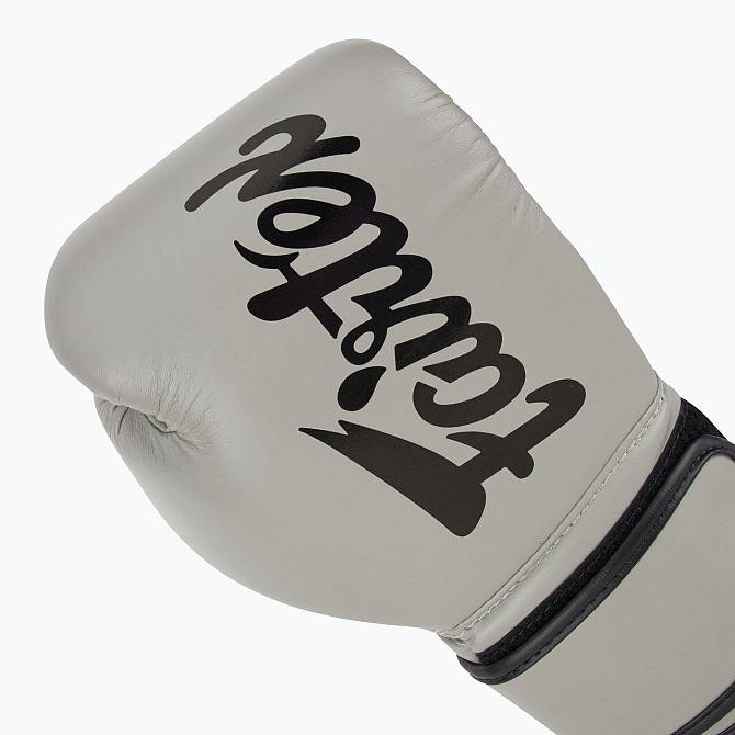 Боксерські рукавиці Fairtex BGV14 Grey 10 унцій (бинти в комплекті) Кам'янське - фото 7