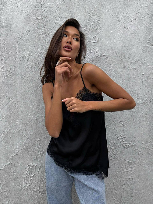 Жіночий романтичний привабливий шовковий топ із мереживом Чорний, 2XL-3XL Одеса - фото 5