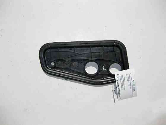 Mercedes-Benz  A2118310498 Тримач - ущільнювач трубок на правому лонжероні CLS C219 E-Class W211 Одеса