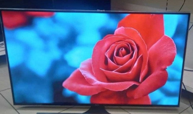 Телевизор: 55