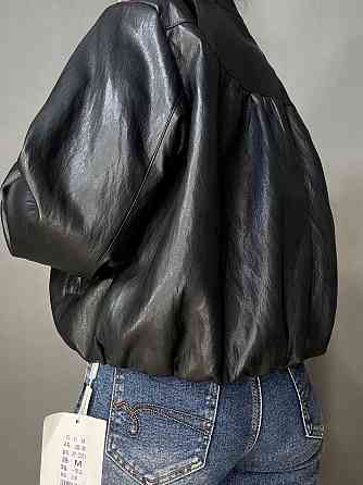 Куртка жіноча Ou Mai 3351 з екошкіри бомбер на блискавці комір-стійка оверсайз чорна, чорний, XL Київ