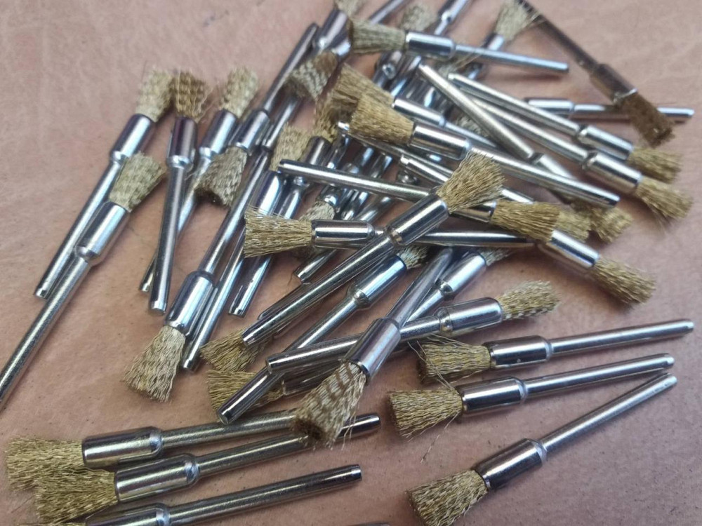 Щітка торцева 3x8 латунь Полтава - фото 1