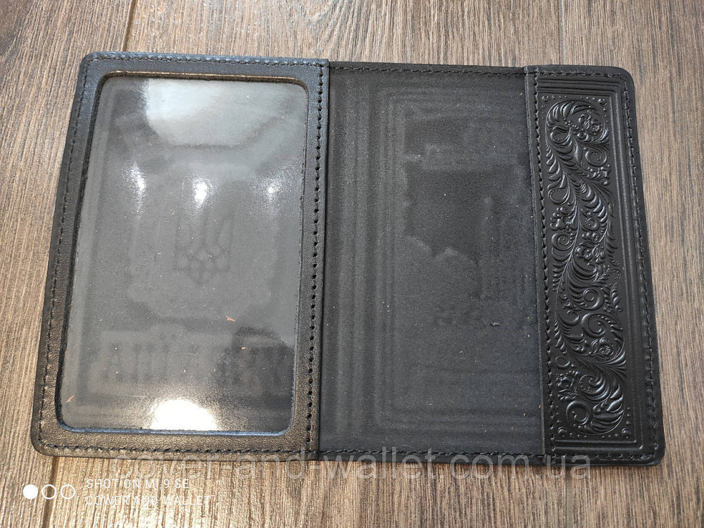 Шкіряна обкладинка на паспорт України с тисненням Андріївський узвіз Київ - фото 2