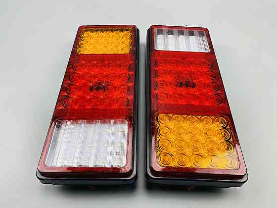 Універсальний задній ліхтар світлодіодний для вантажівки LED фара задня 55 LED chip комбінований Мукачево