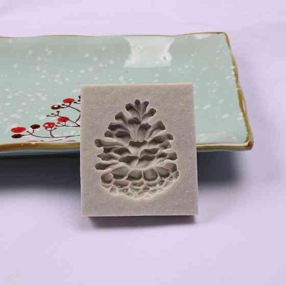 Молд кондитерський Шишка 48 на 43 мм сірий Київ