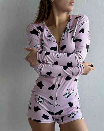 Жіночий домашній комбінезон з корівками мікродайвінг принт Одеса