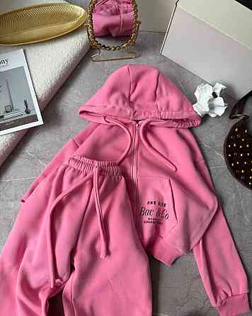 Жіночий теплий костюм з худі та джогерів у спортивному стилі трьохнитка на флісі Одеса