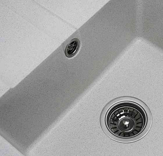 VALESO Комплект: Мийка ARIA 5851 біла в крапку + Змішувач 56 B NESP білий в крапку + Сифон 1041 Киев