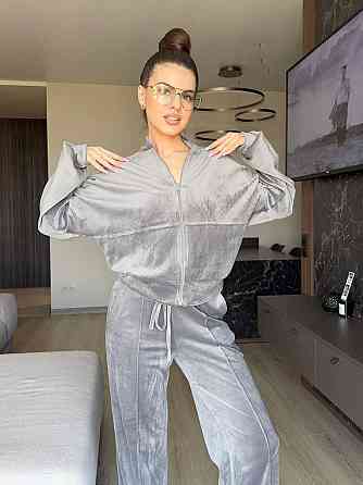 Женский прогулочный костюм двойка: кофта и штаны королевский велюр Серый, 50/52 Одесса