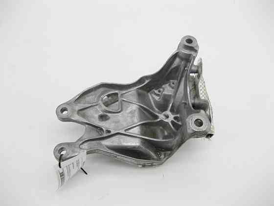 VAG  4M0199308BM Кронштейн/лапа двигуна правий Одесса