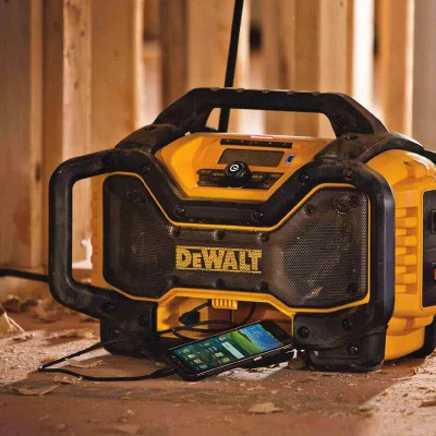 Зарядное устройство для аккумуляторов инструмента DeWALT с радиоприемником 18V, 54V XR, время зарядки 140 мин, вес 7.2 кг (DCR027) Винница - изображение 6