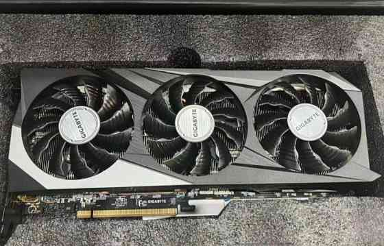 Відеокарта Gigabyte RX 6800 XT 16Gb. Київ